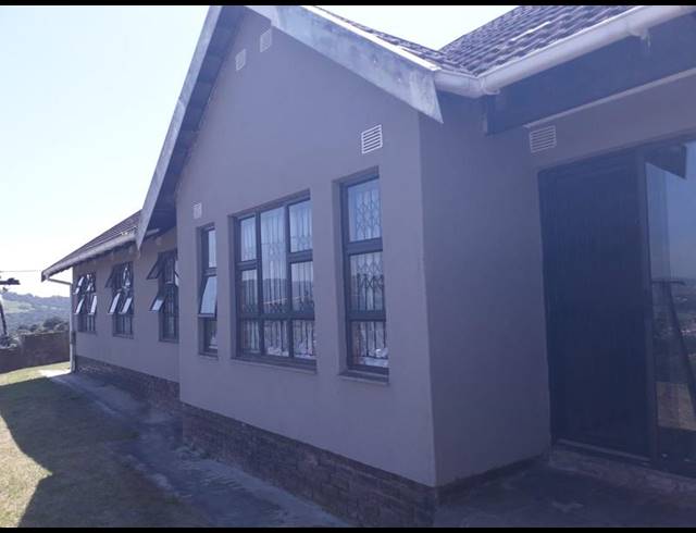 4 BEDROOM HOUSE FOR SALE IN UMLAZI J